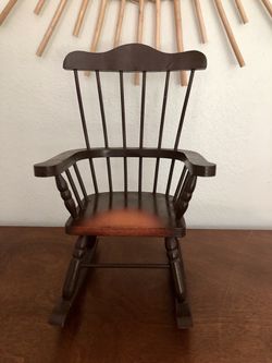 Adorable vintage miniature rocking chair plant stand Thumbnail