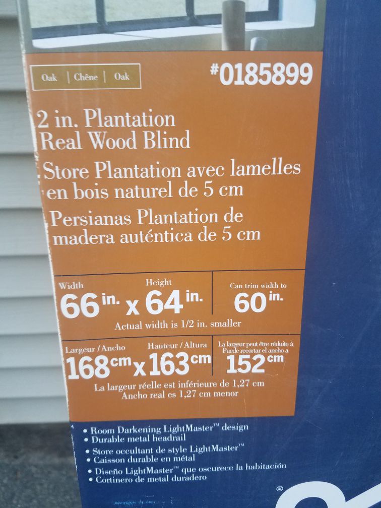 Wood blinds and bi fold door