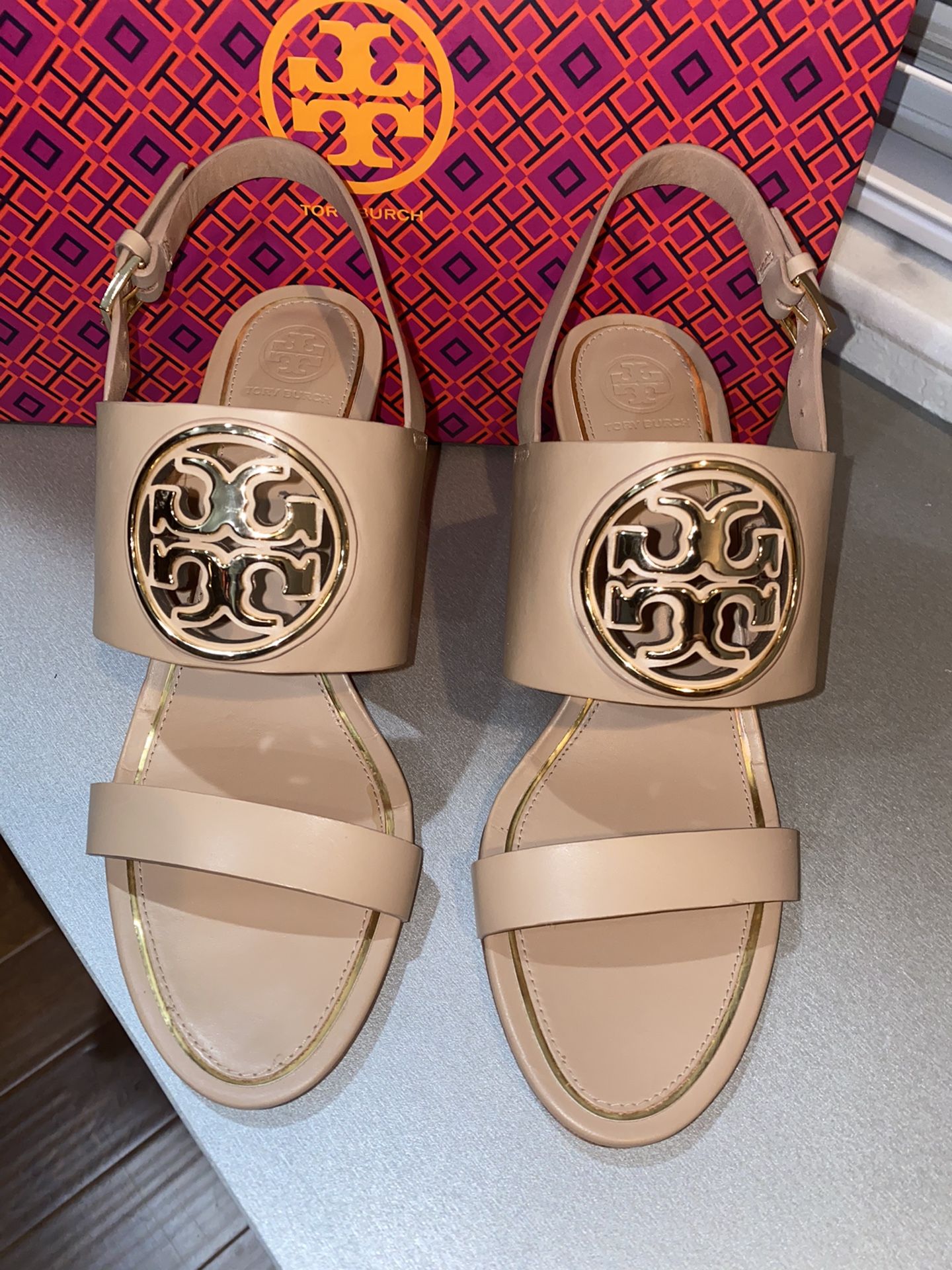 Women’s Size 10 Tory Burch Sandals