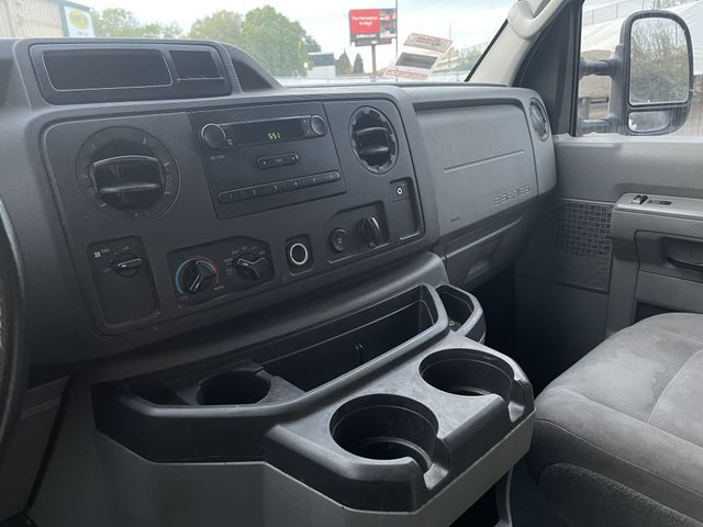 2012 Ford E350 Super Duty Boxtruck