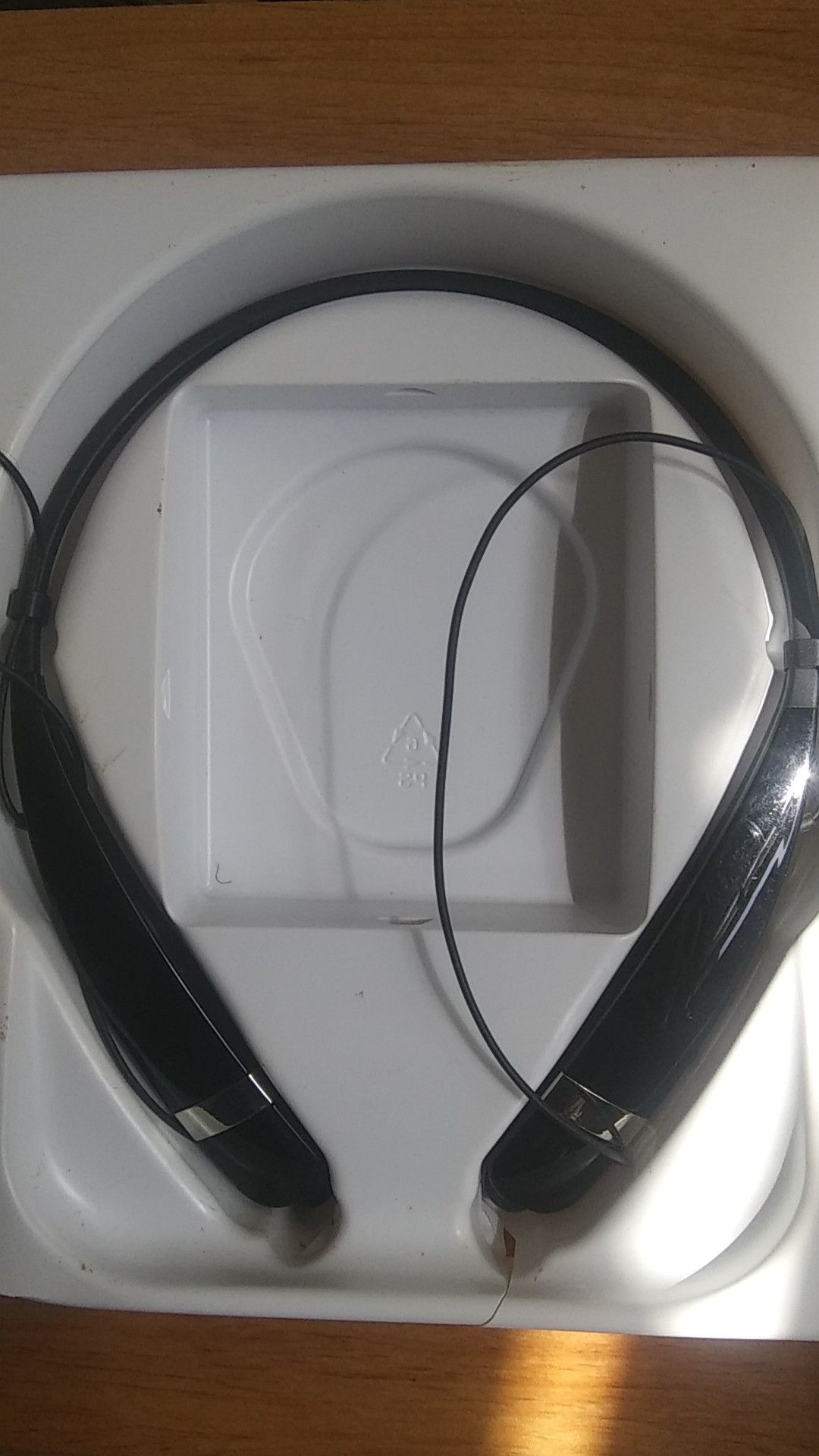 LG head phones
