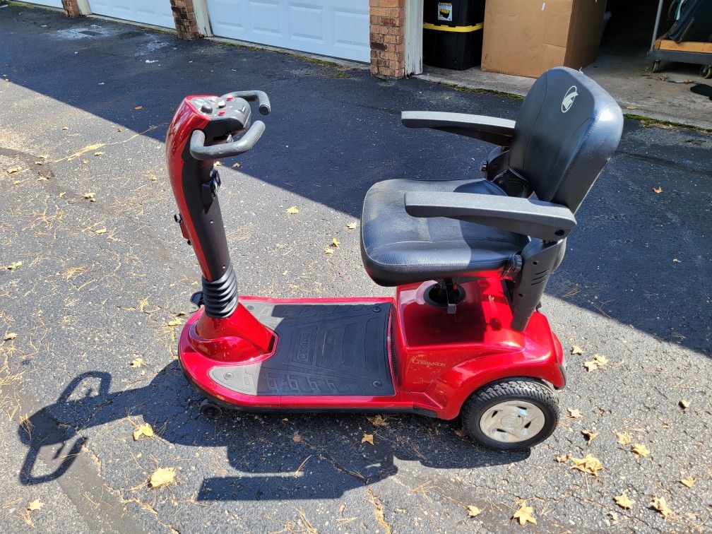 Golden Champion Scooter