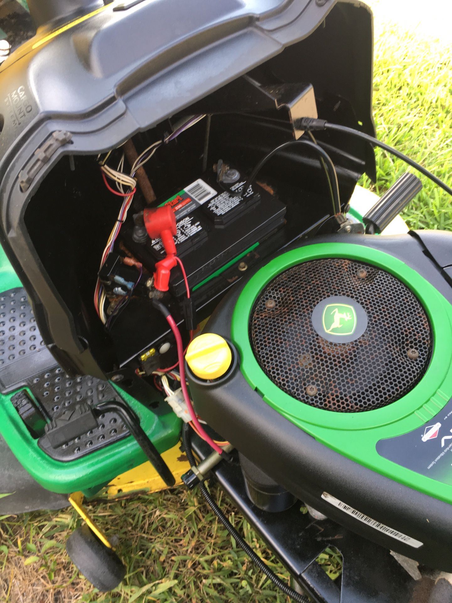 John Deere La110 Riding Lawnmower / Lawn Mower for Sale in North ...