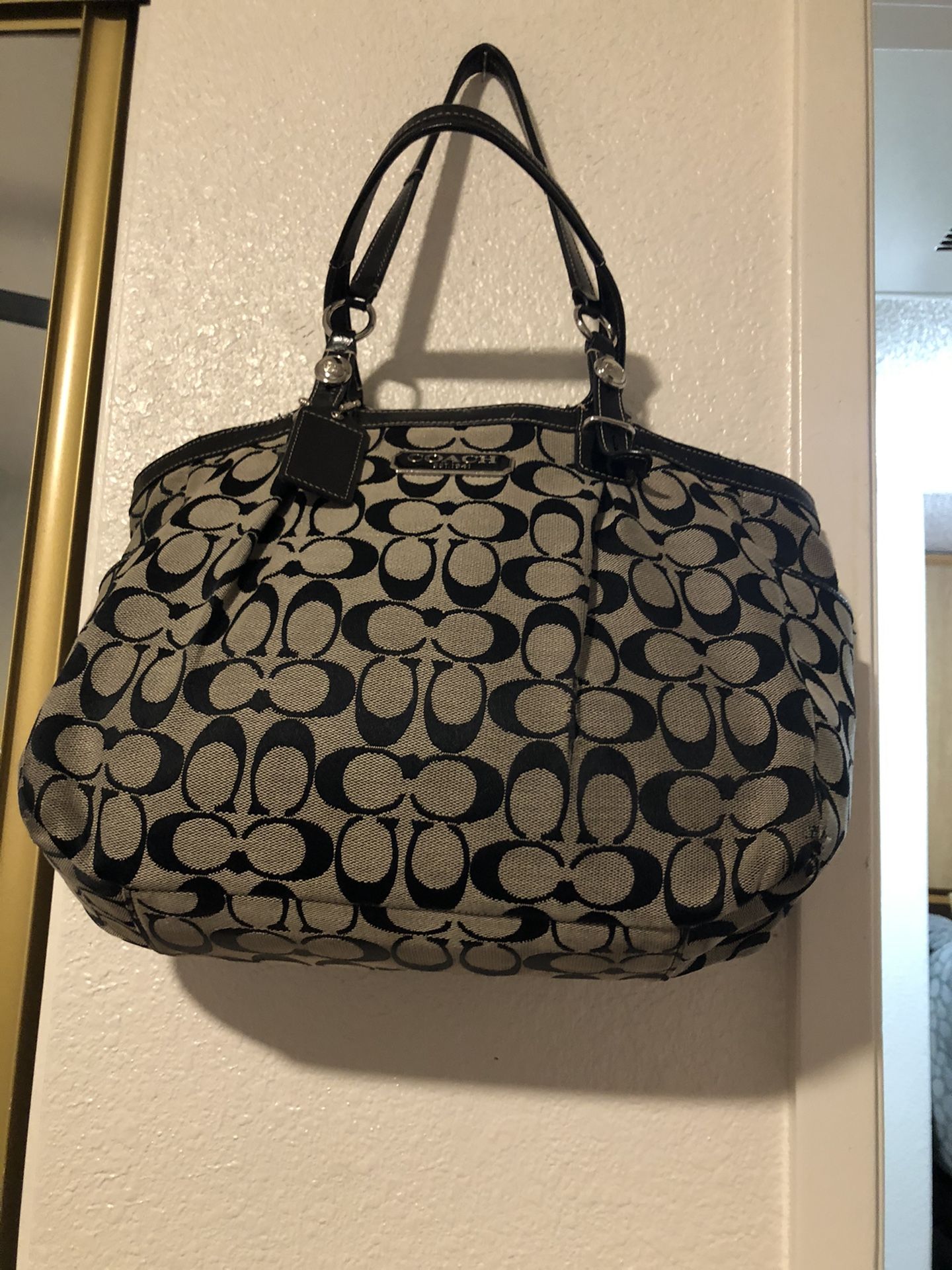 Purses Coach , Mk , Downey Burke, Kate Spade, Etc