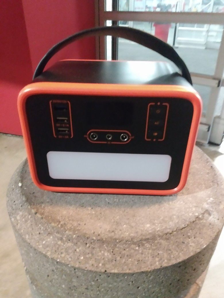 Vault Portable Power Station.