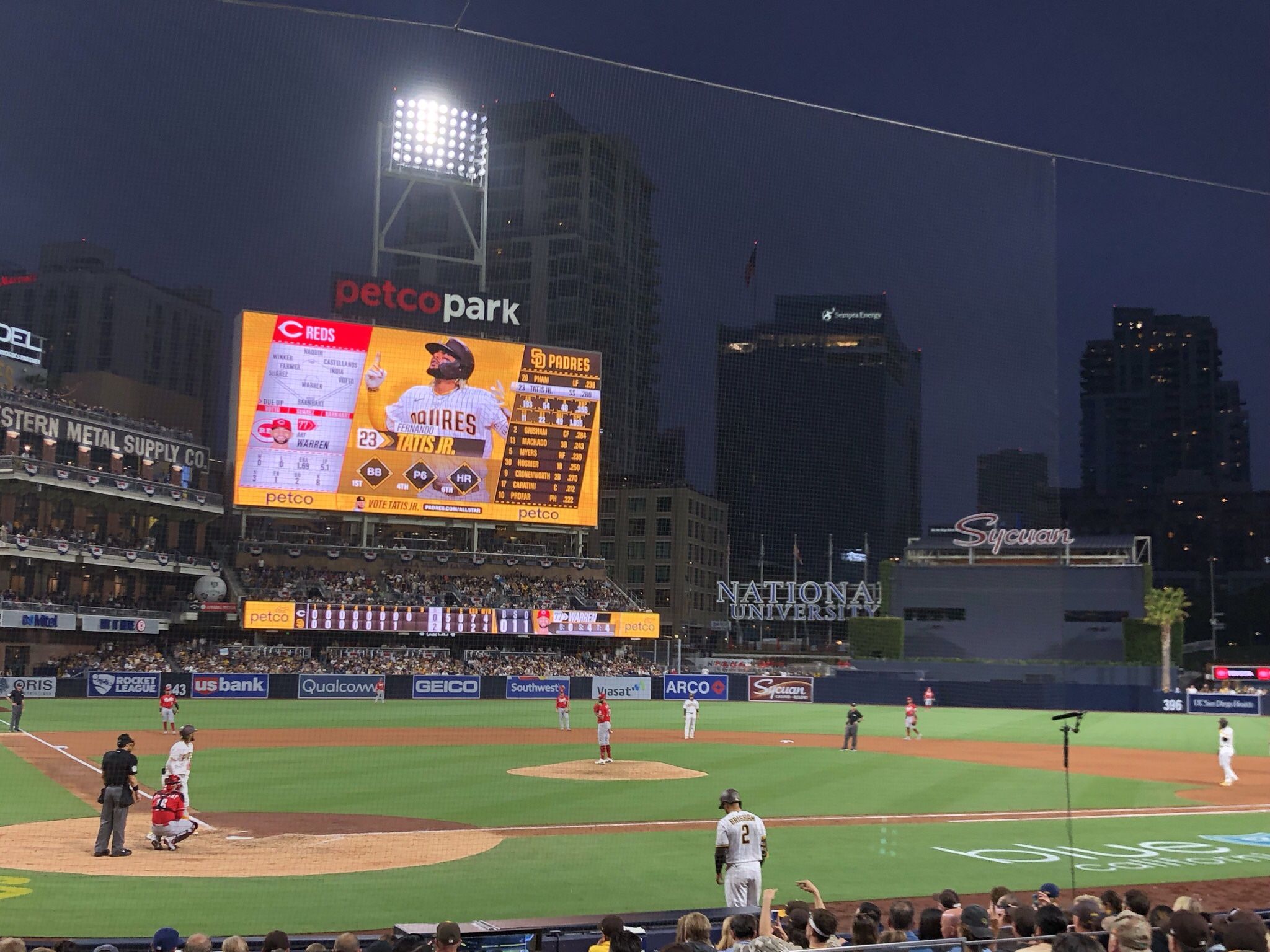Padres Field Box VIP 103, Tickets vs Giants, Braves