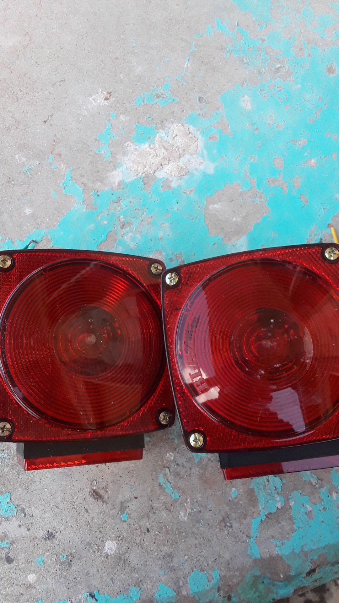 Trailer tail lights