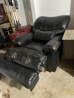Leather Recliner  Thumbnail