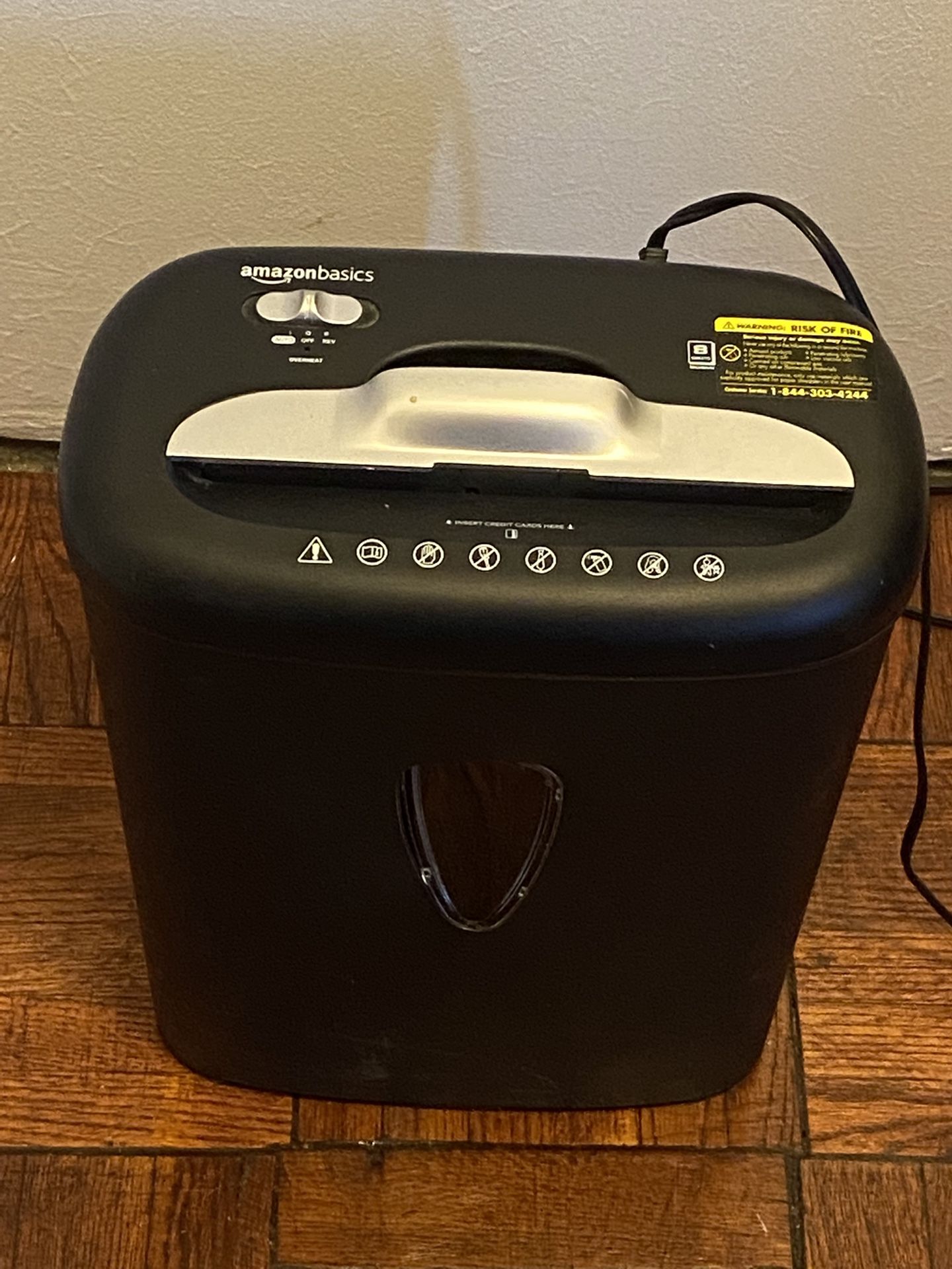 Amazon Basic 8 Pages Shredder