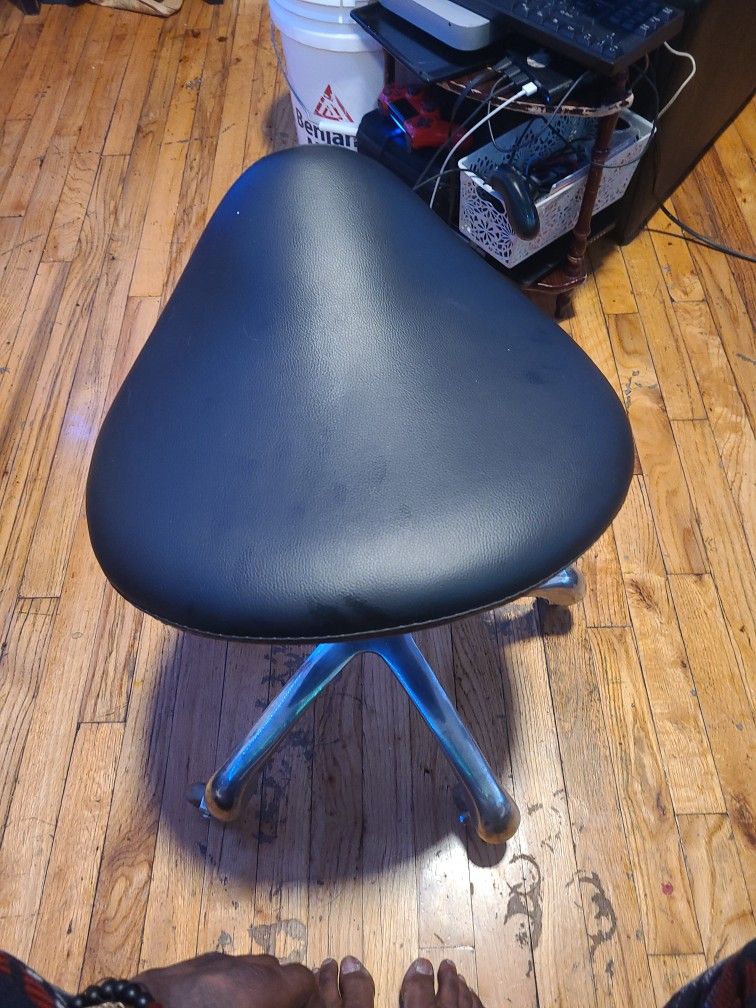 Rolling Stool