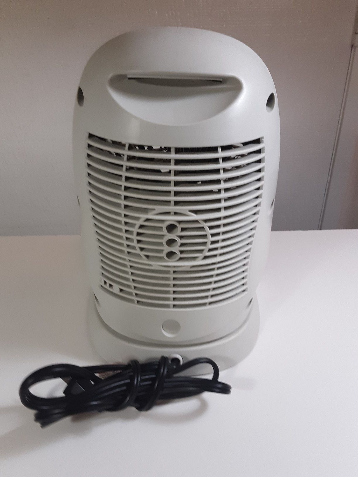 Pelonis Oscillating Fan/Heater HF-0019