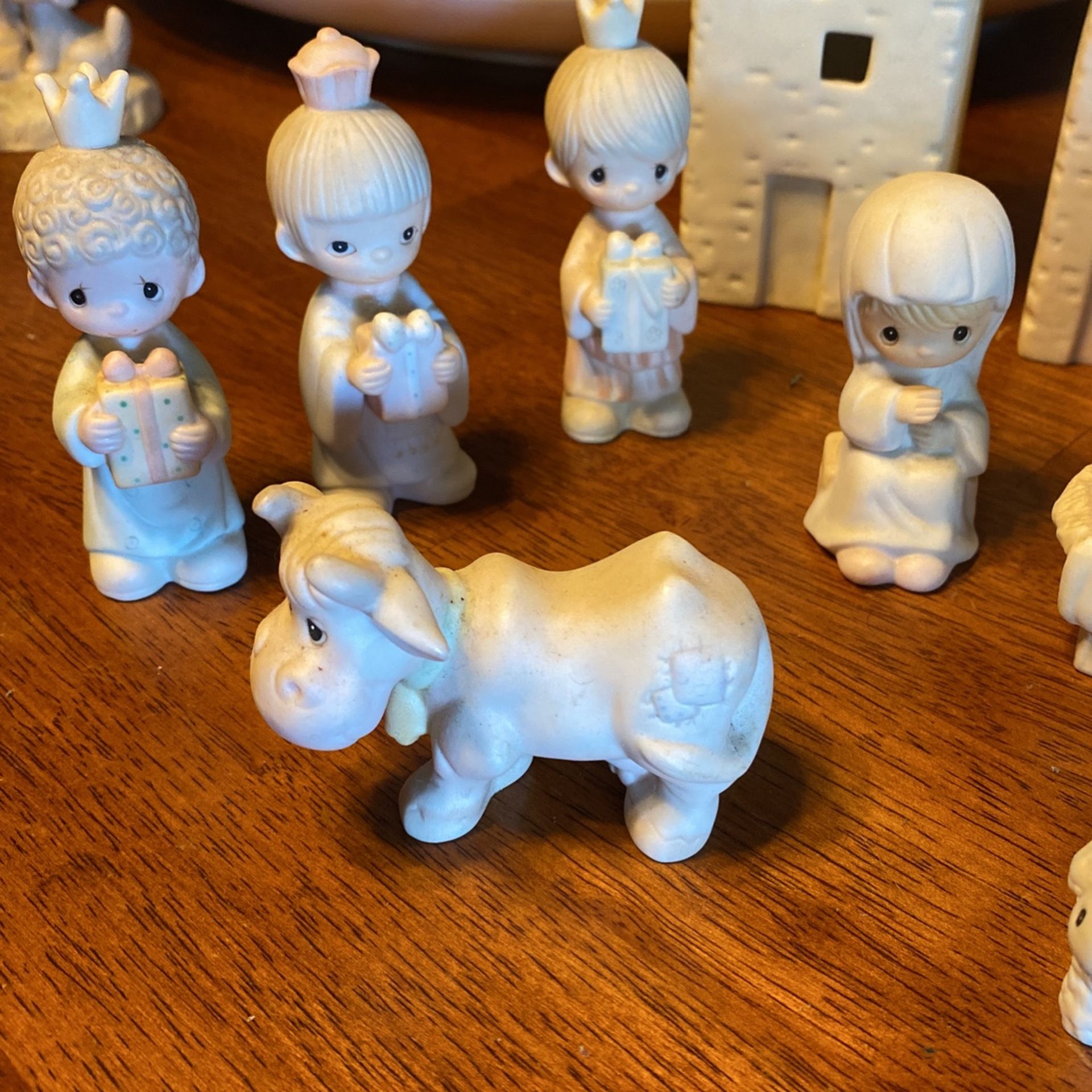 Precious Moments Nativity