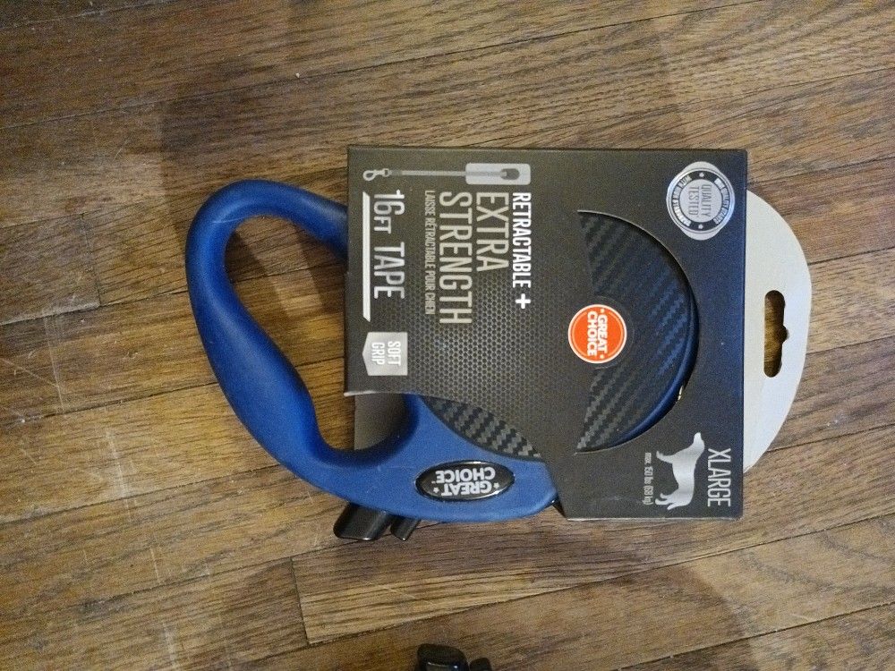 Blue Retractable Leash