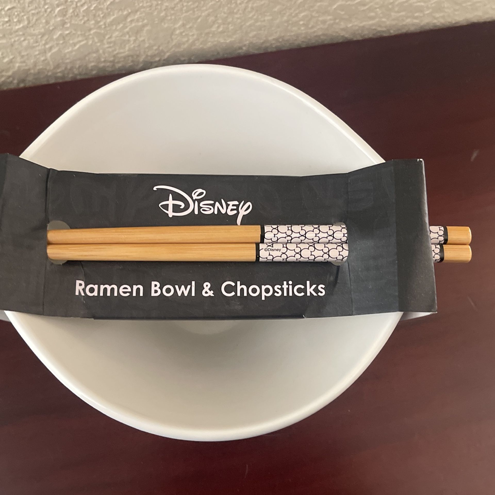 Disney Mickey and Minnie Ramen Bowl and Chopsticks