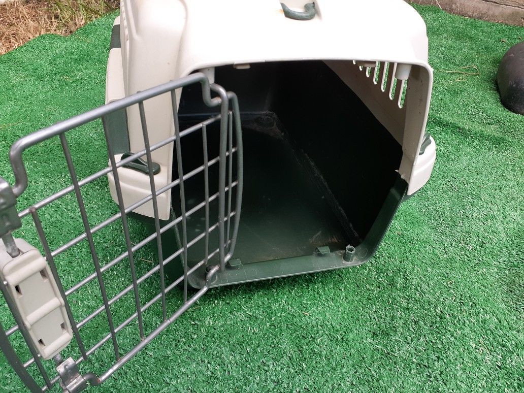 Pet Carrying case