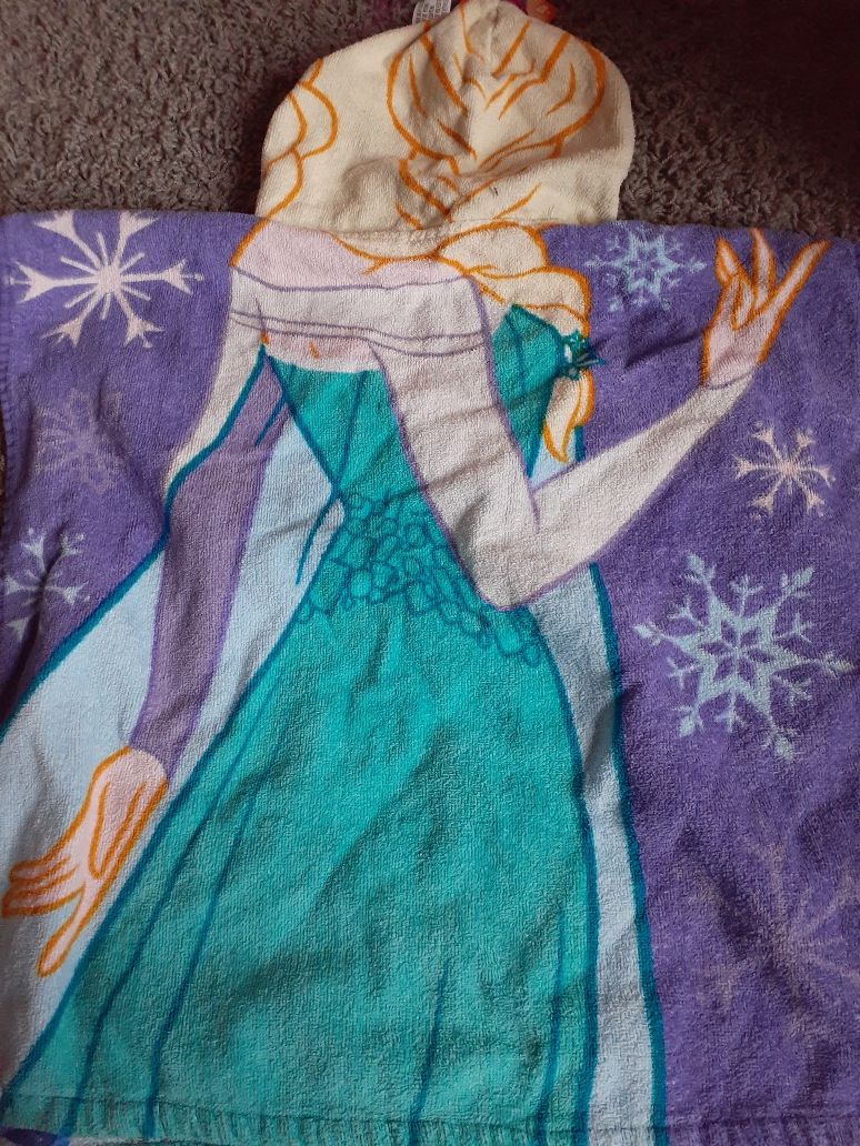 Disney elsa towel