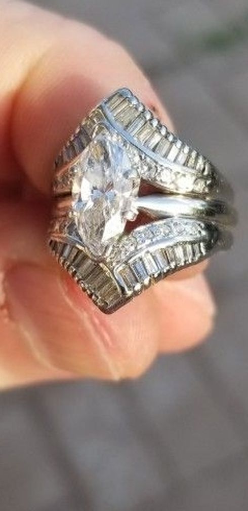 Authentic 2.5ct Diamond Wedding Engagement Ring Gold/Platinum
