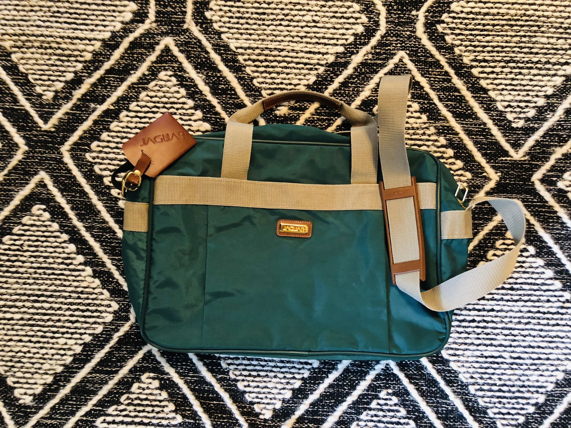Jaguar Vintage Luggage Set