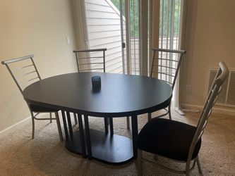 Dining Table With 4 Chairs Thumbnail