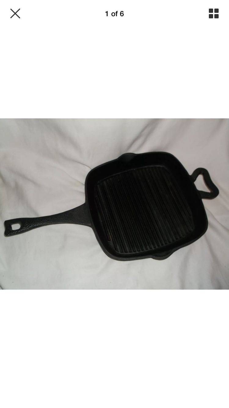 PAULA DEEN HAMMERED BLACK CAST IRON SQUARE FRYING PAN SKILLET 11" WITH POURS