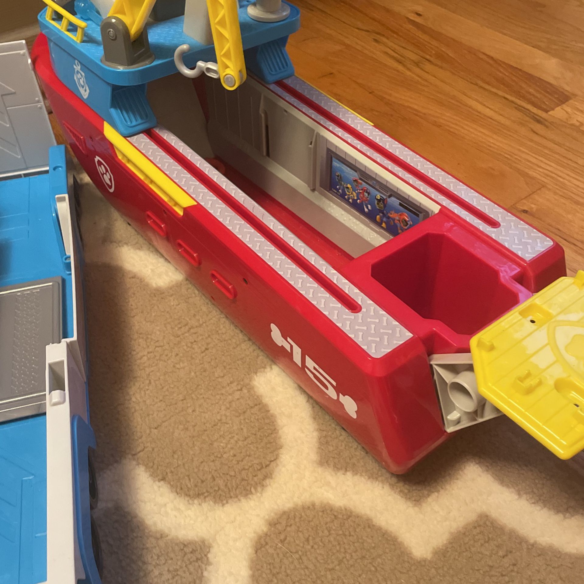 Paw Patrol Vehicles And Figures