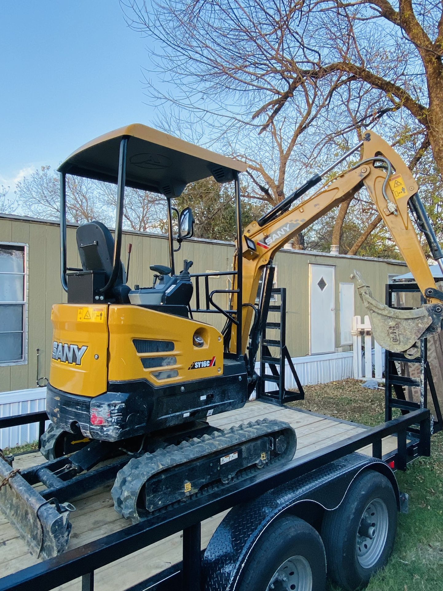 Mini Excavator Por Día ‼️ask Me 📱