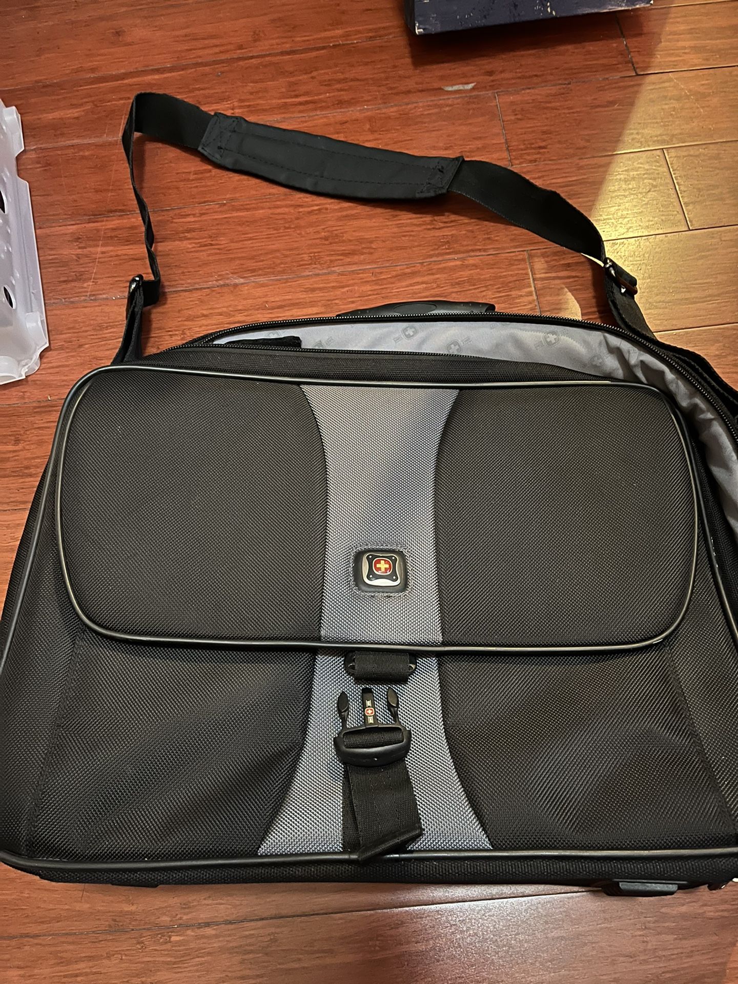 Swiss Gear Wenger Swiss Army Messenger Laptop Shoulder Bag For Men
