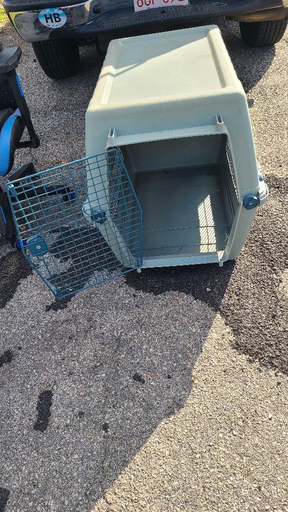 dog carrier