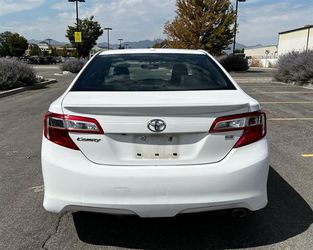 2013 Toyota Camry Thumbnail