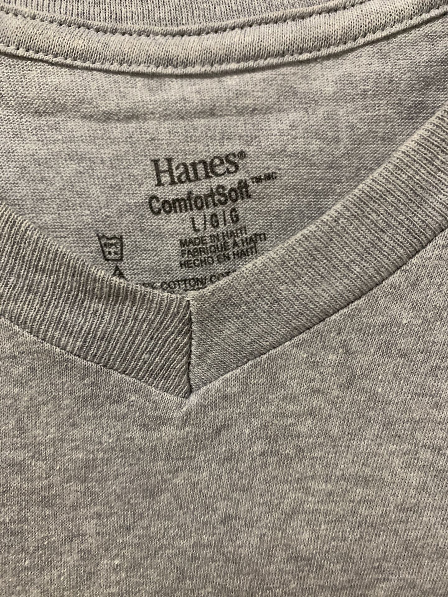 2 Men's Tee- shirts And 2 Sweatshirts All 4 For $10