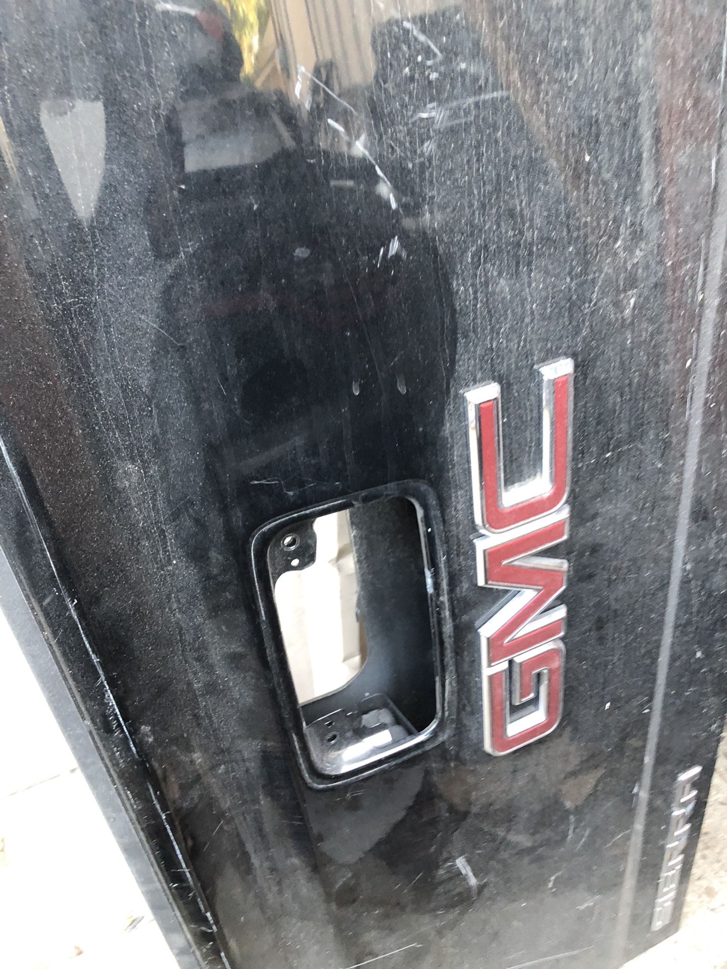 2014 -2018 GMC SIERRA DENALI TAILGATE OEM