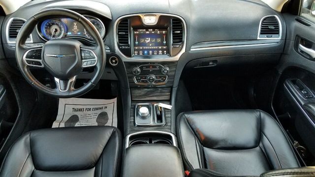 2018 Chrysler 300