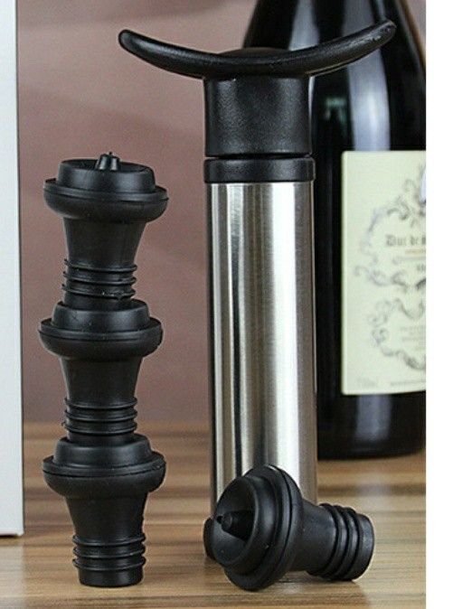 Red Wine Vacuum Saver With 4 Bottle Sealer Red wine pump