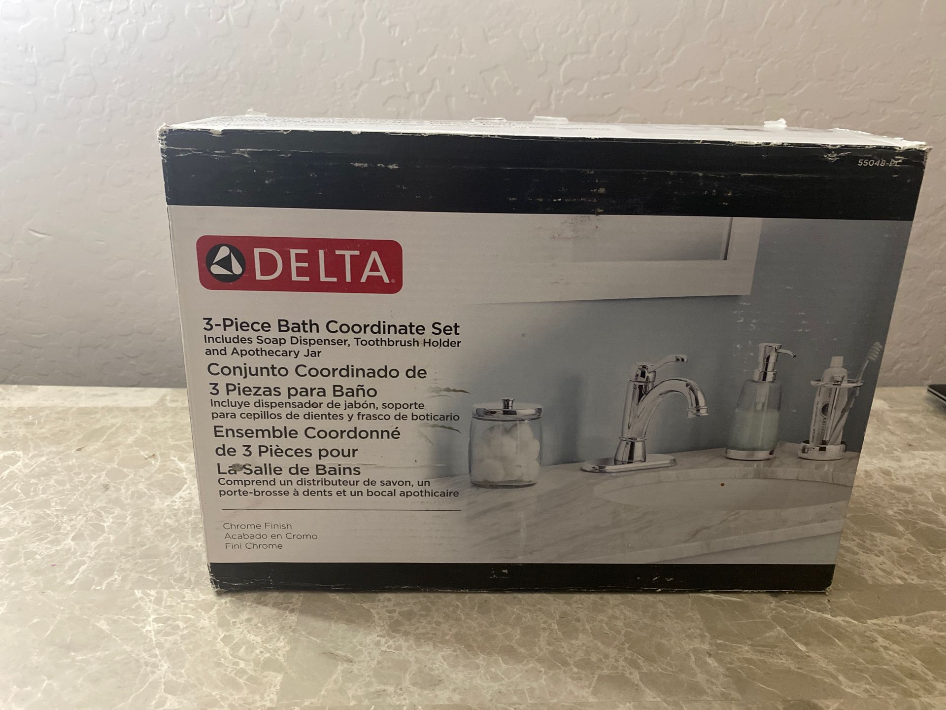 Delta 3-piece bath coordinate set