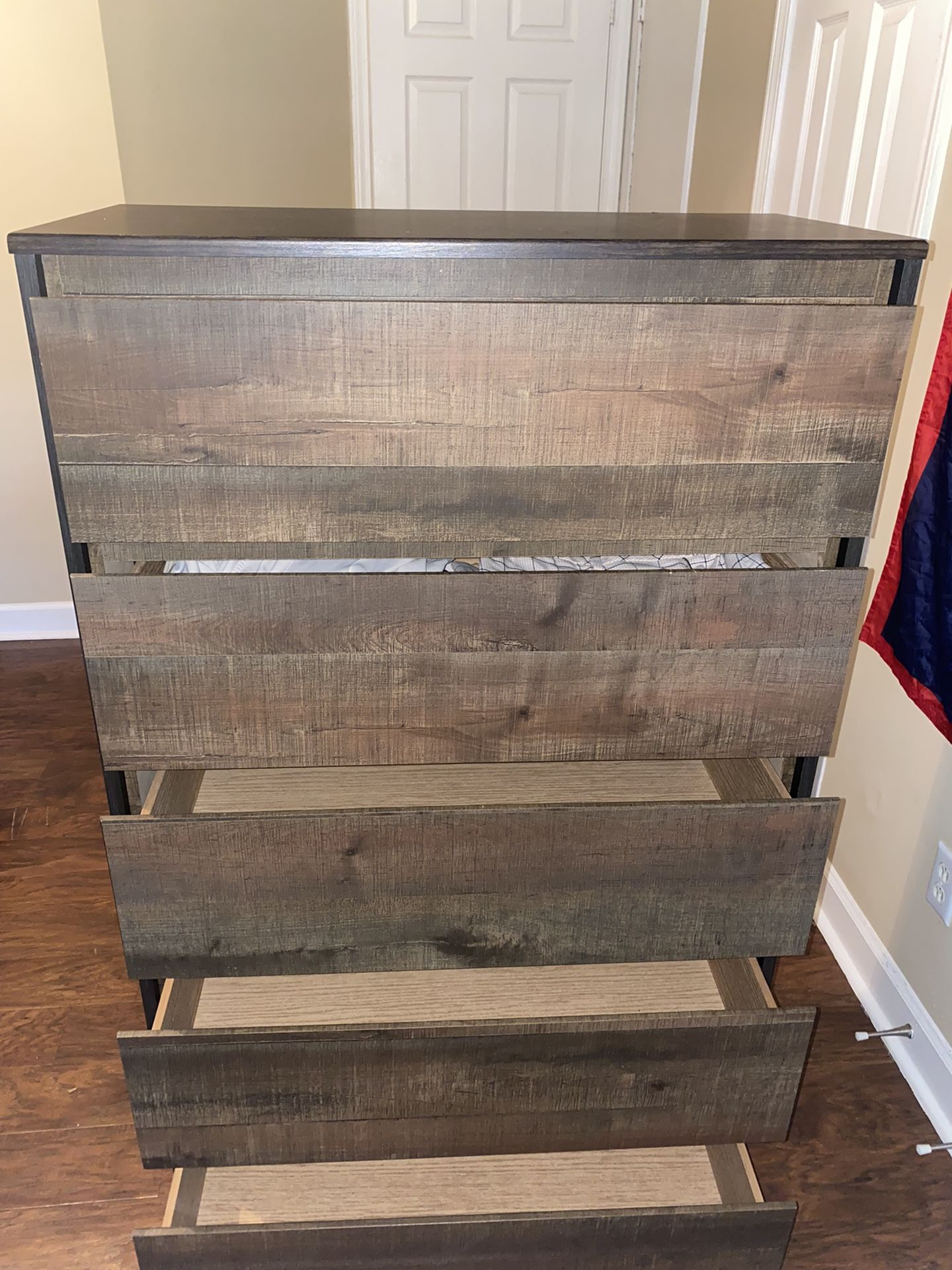 Dellbeck Chest Dresser And Mirror Set For Sale