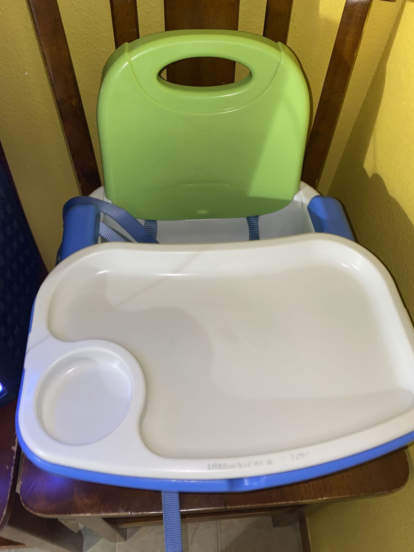 INFANT/TODDLER FEEDING CHAIR
