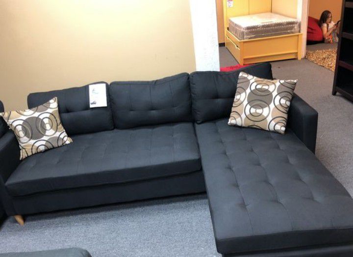 Brand New Black Linen Sectional Sofa Couch (New In Box) 