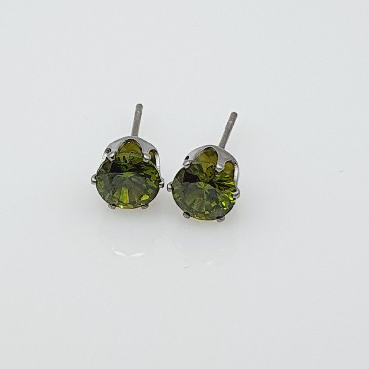 "Round Zircon Stainless Steel Stud Earrings for Women, SHLG1081
 
 