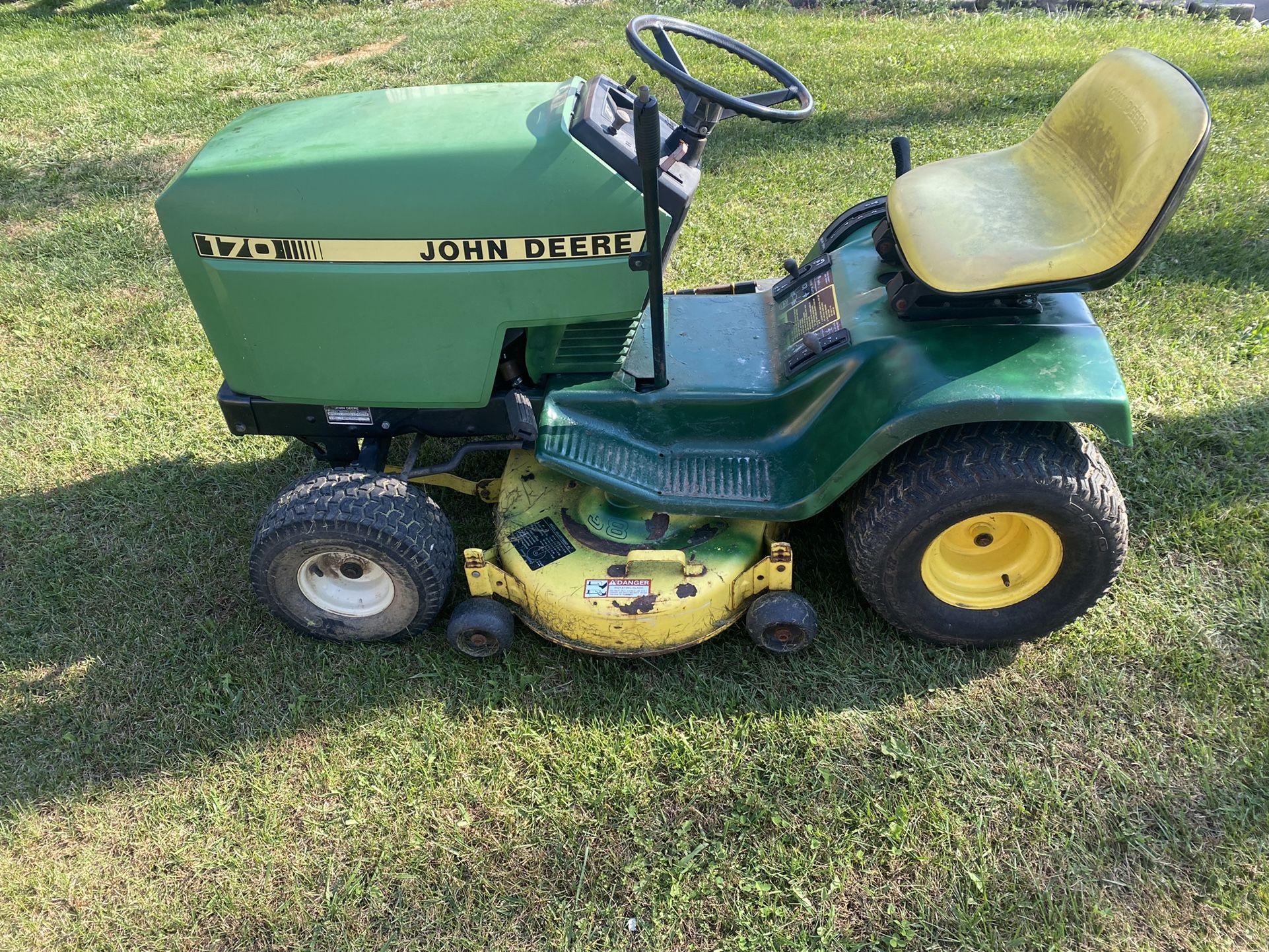 John Deere 170