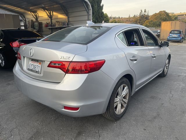 2013 Acura ILX