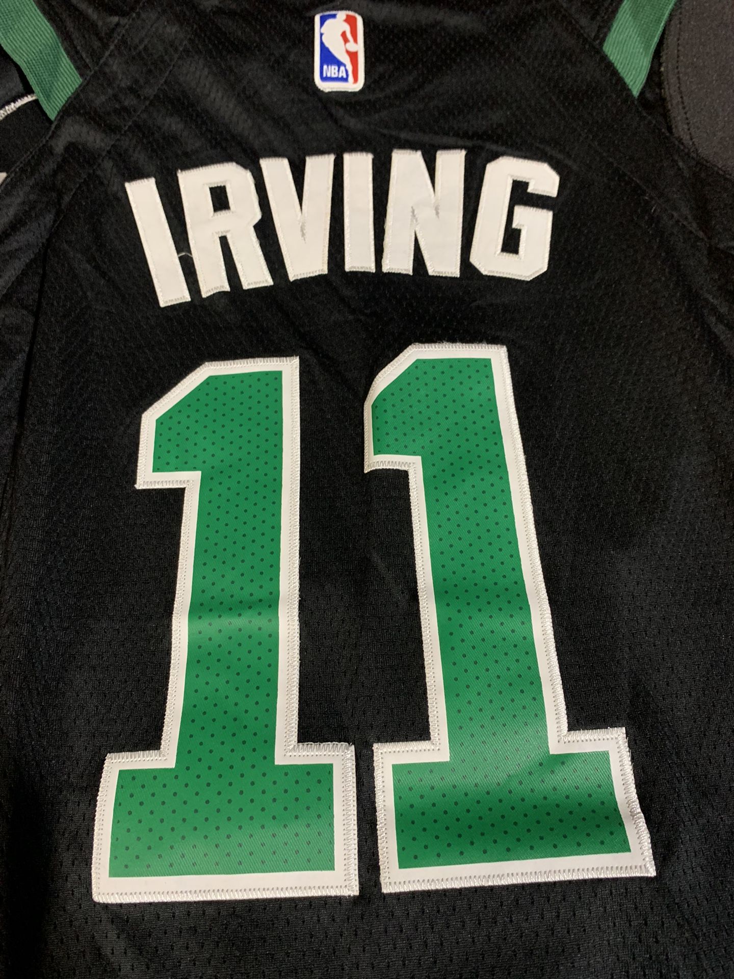 Mens Nike Kyrie Irving Boston Celtics NBA Basketball Jersey Size Large New
