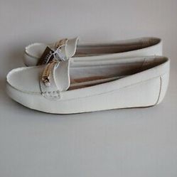 Ellen Tracy Women's Loafer Shoes Charliee Size 8.5W Slip On Casual Flat White Thumbnail