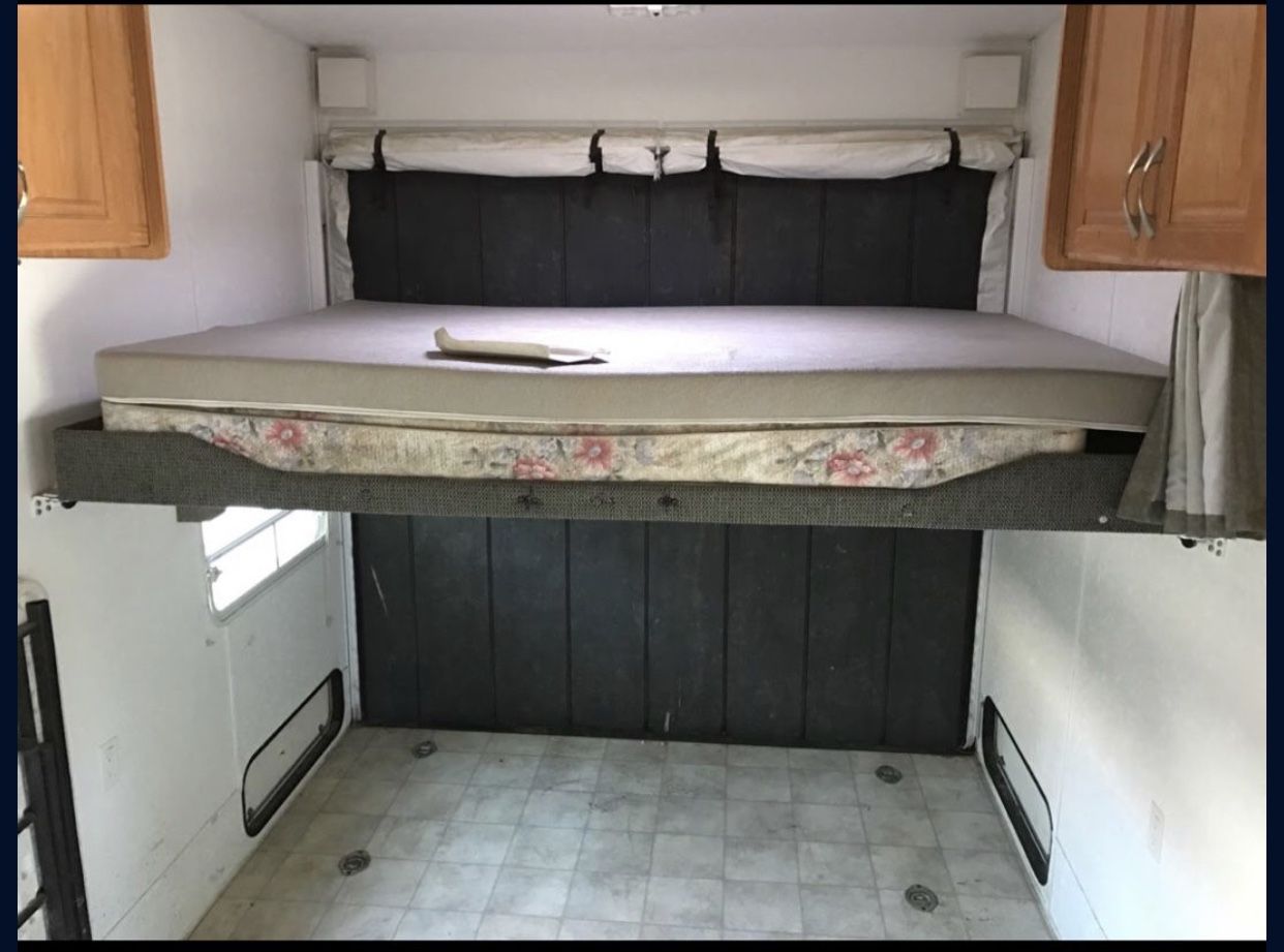 RV Toy Hauler With Separate Garage $13k