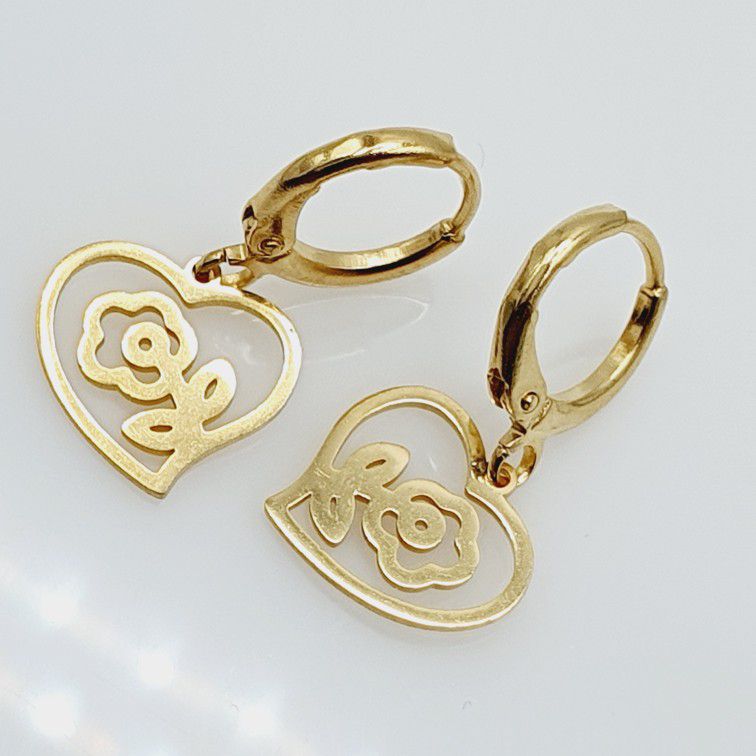 "Simple Heart Rose Stainless Steel Earrings for Women, 55EGL1222
 
 