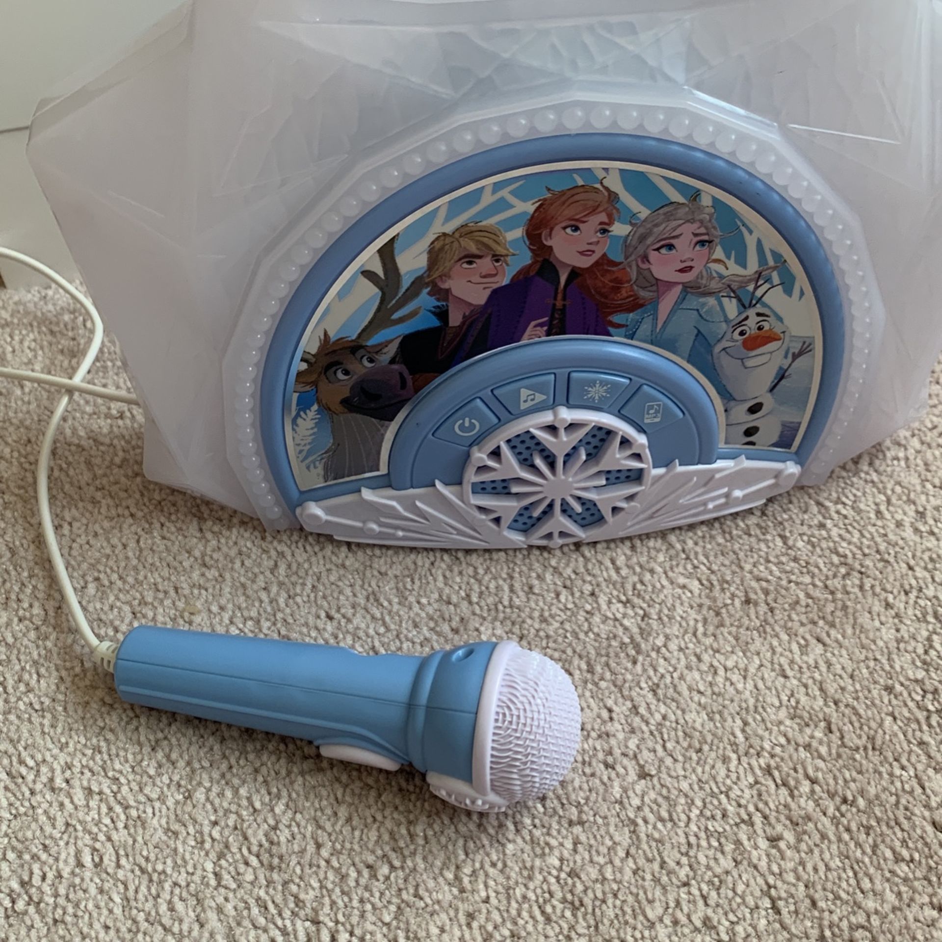Elsa’s 🎤