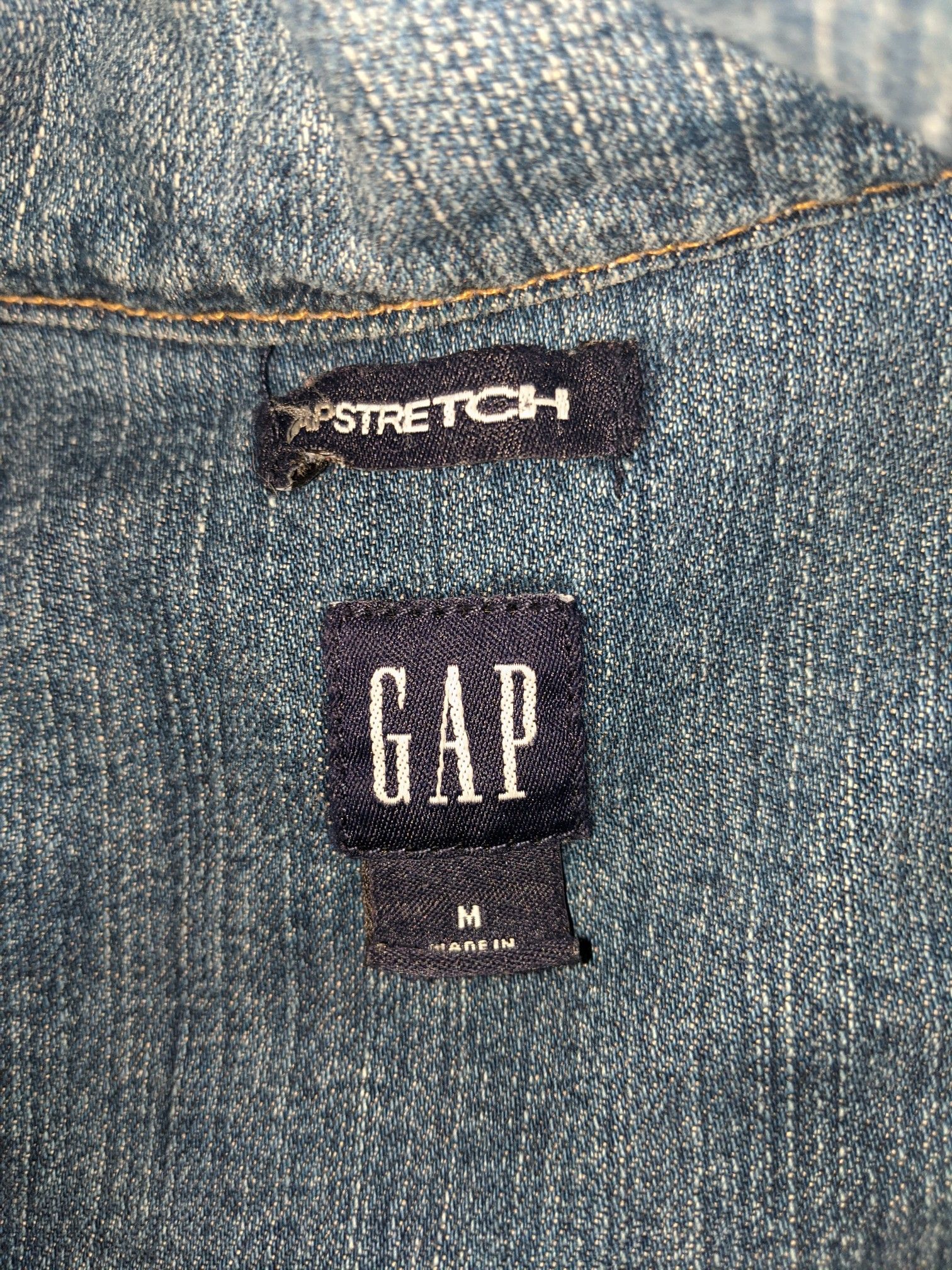 Gap jean jacket ( medium)