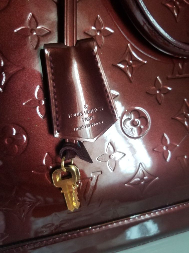 Louis Vuitton GM handbag