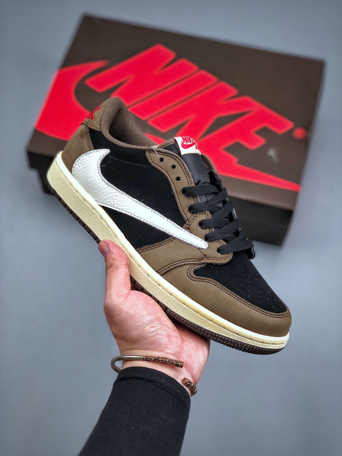 Travis Scott x Air Jordan 1 Low