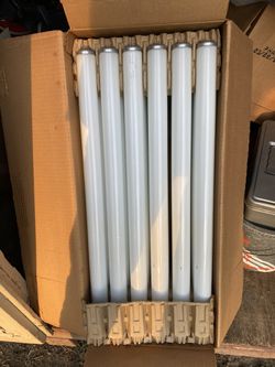 New Old Stock  G-E 2’ Fluorescent Lamps 20 Watt 3 Cases Thumbnail