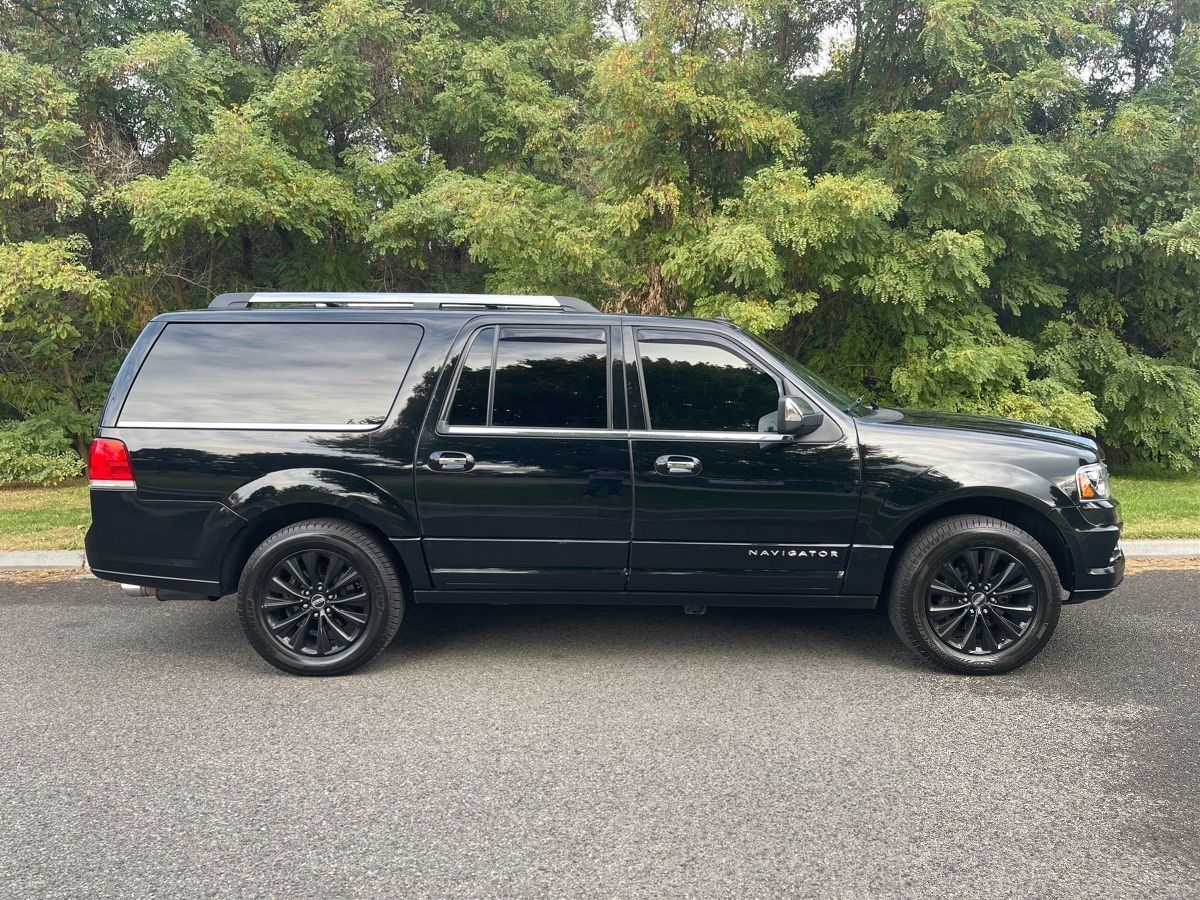 2016 Lincoln Navigator L